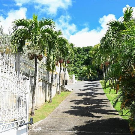 Villa D Ennry Pointe-Noire Exterior photo
