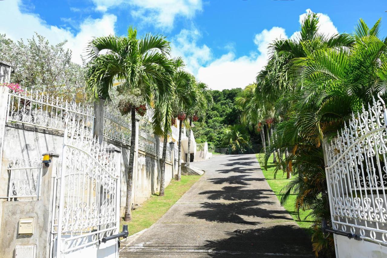 Villa D Ennry Pointe-Noire Exterior photo