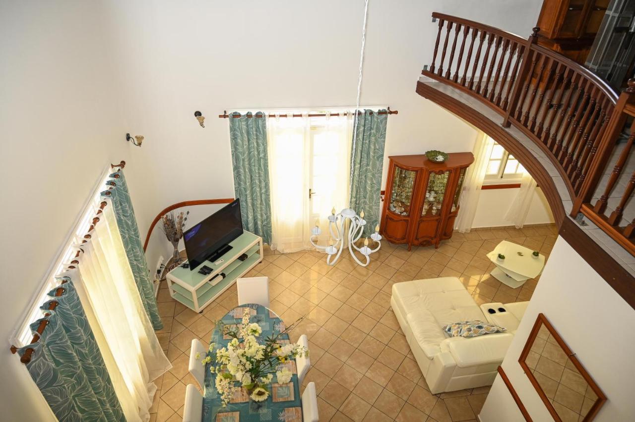 Villa D Ennry Pointe-Noire Exterior photo